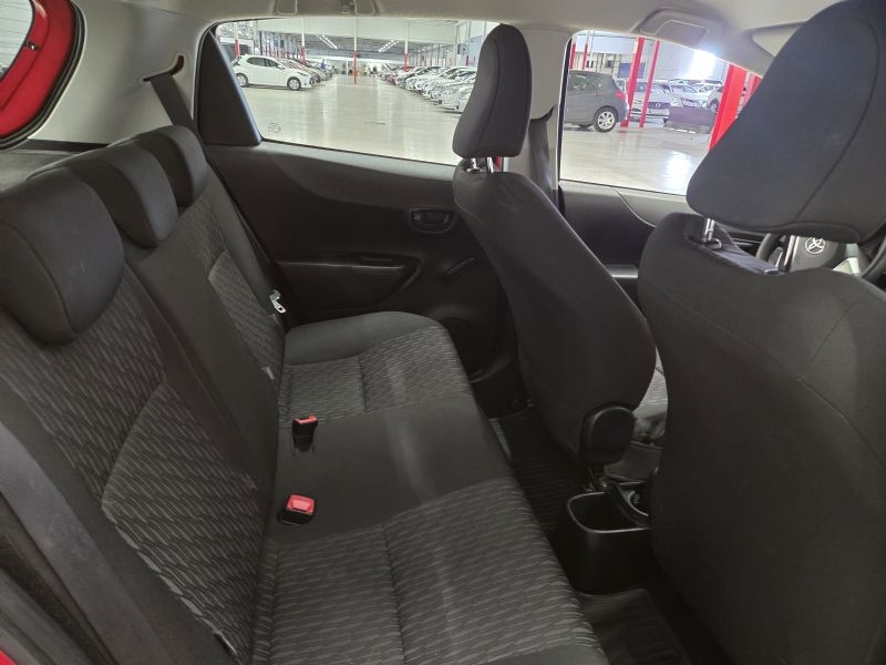 Toyota Yaris 1,0 69 Hk Manuell 5D 2014, bild 5/43