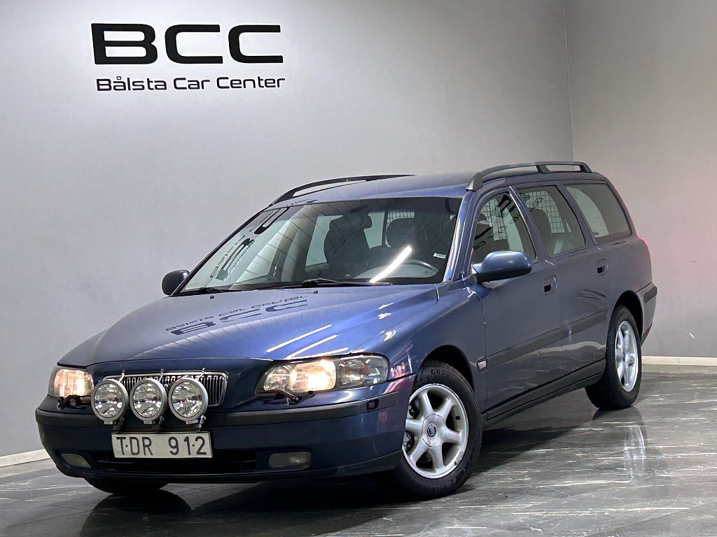 Volvo V70 2.4 Business Dragkrok Ny besiktigad