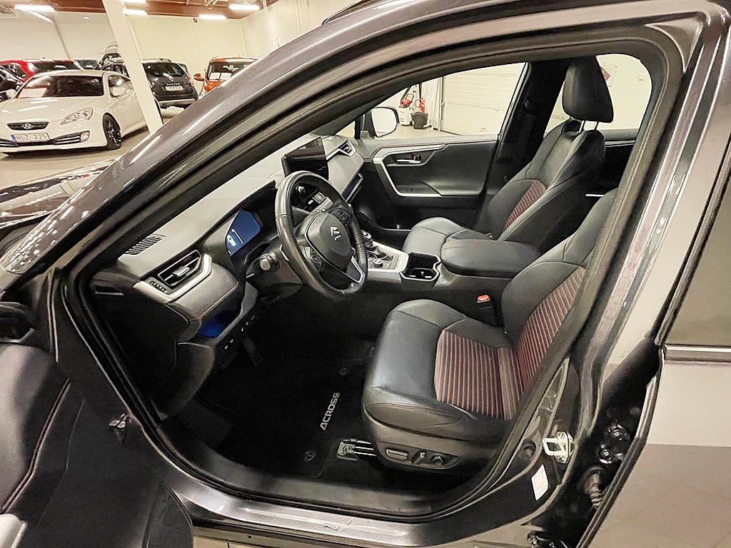 Suzuki Across 2.5L Laddhybrid Inclusive 306 hk 4x4 E-CVT FL