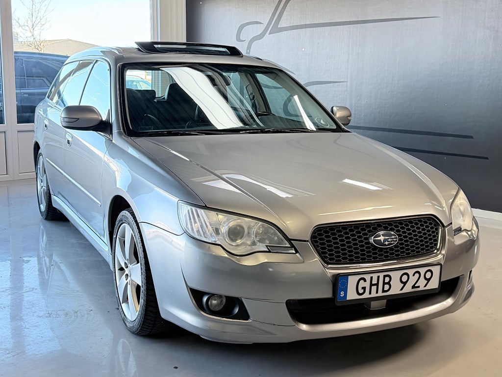 Subaru Legacy Wagon 2.5 173hk 4WD | Panorama | Drag | Nybesiktad