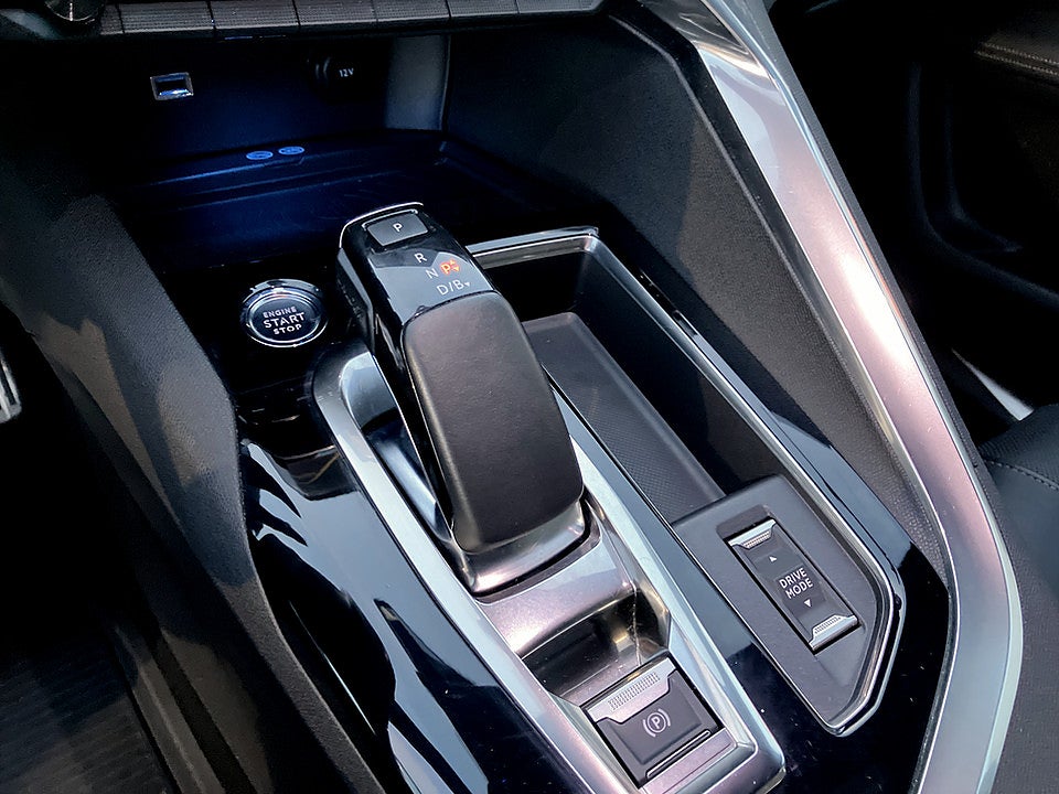 Bild på Peugeot 3008 GT HYBRID4 PHEV 300hk Aut AWD B-KAMERA B-BAKLUCKA