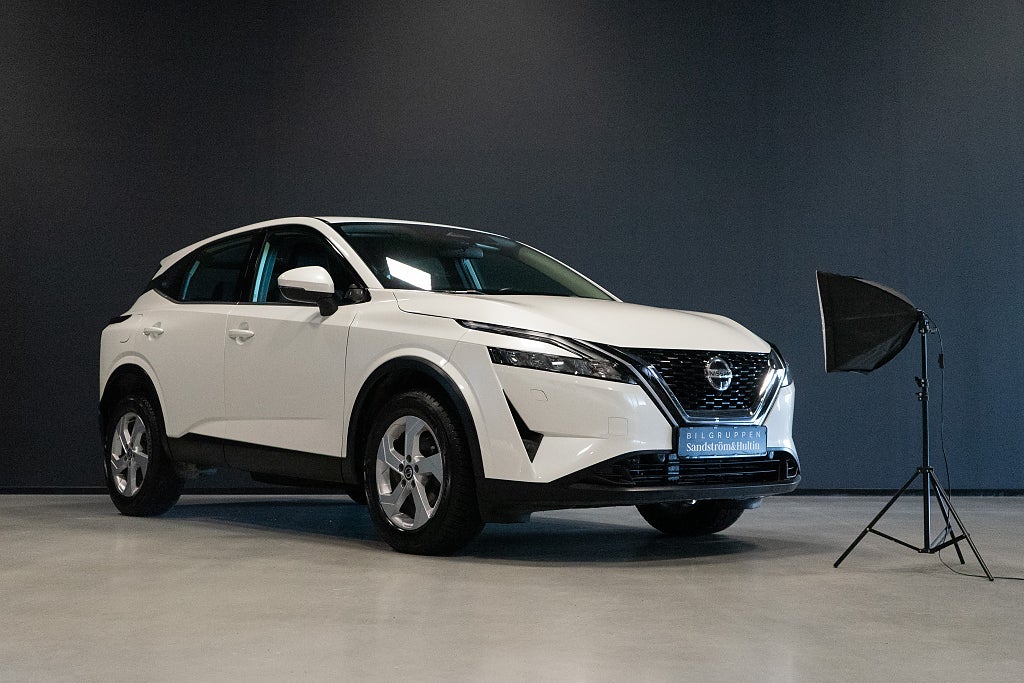 Nissan Qashqai 1.3 DIG-T XTRONIC CVT / 1 brukare
