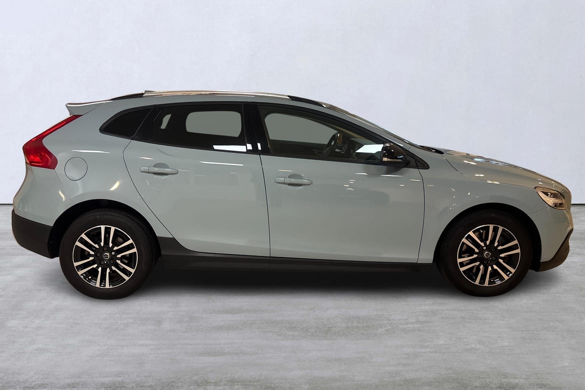 Volvo V40 Cross Country Pro Edition 2019, bild 2/10