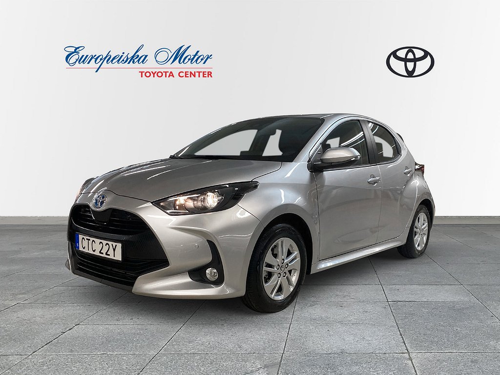 Toyota Yaris 1,5 HSD / Active / P-sensorer / Nybilsgaranti! 