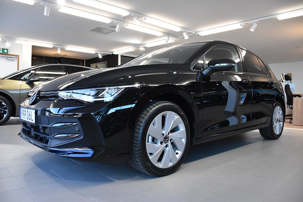 Volkswagen Golf 1.5 eTSI 150hk *LAGERBIL- 0 KR INSATS!*