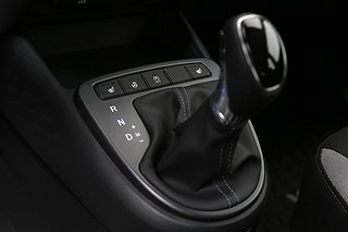 Halvkombi Hyundai i10 15 av 19