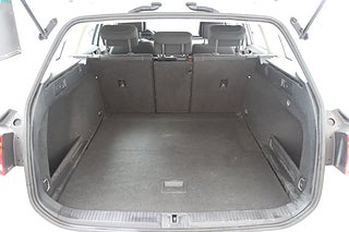 Kombi Volkswagen Passat 28 av 29