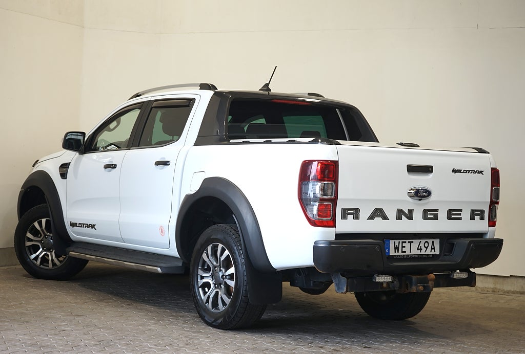 Ford ranger Dubbelhytt 2.0 Bi-Turbo 4x4 B-kamera D-värmare 214 hk