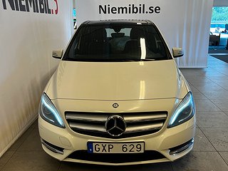 Mercedes-Benz B 180 CDI Sport Pano/SoV-däck/Mvärm/Nybesiktad