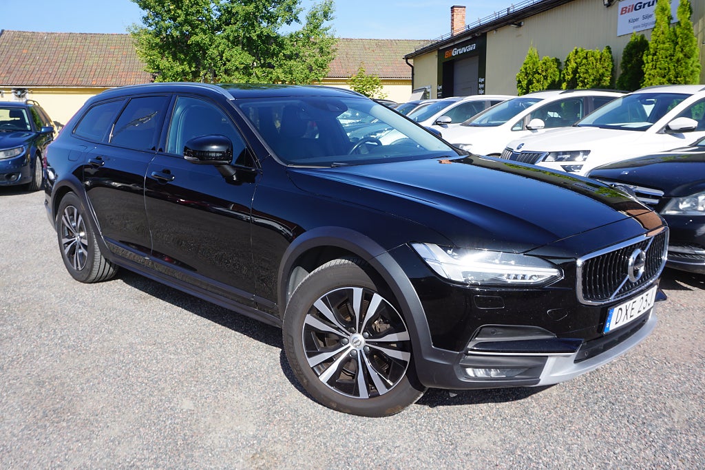 Volvo V90 Cross Country D4 AWD Aut Advanced SE III Drag/VOC/B-kamera
