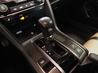Halvkombi Honda Civic 17 av 23