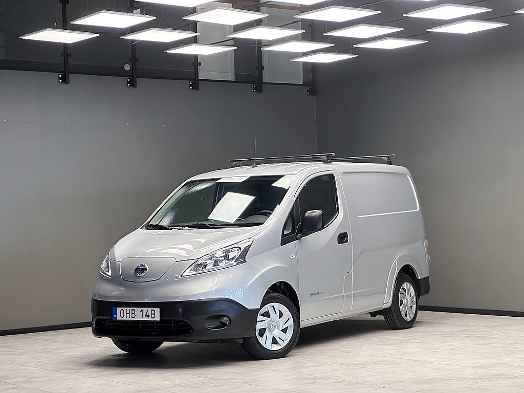 Nissan e-NV200 Van 40 kWh / Backkamera / Rattvärme 
