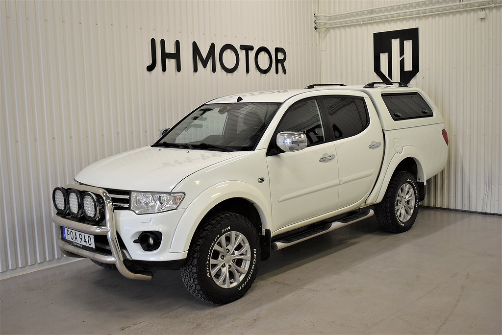 Mitsubishi L200 Dubbelhytt 2.5 4x4 Auto 178hk DVÄRMARE/Skinn