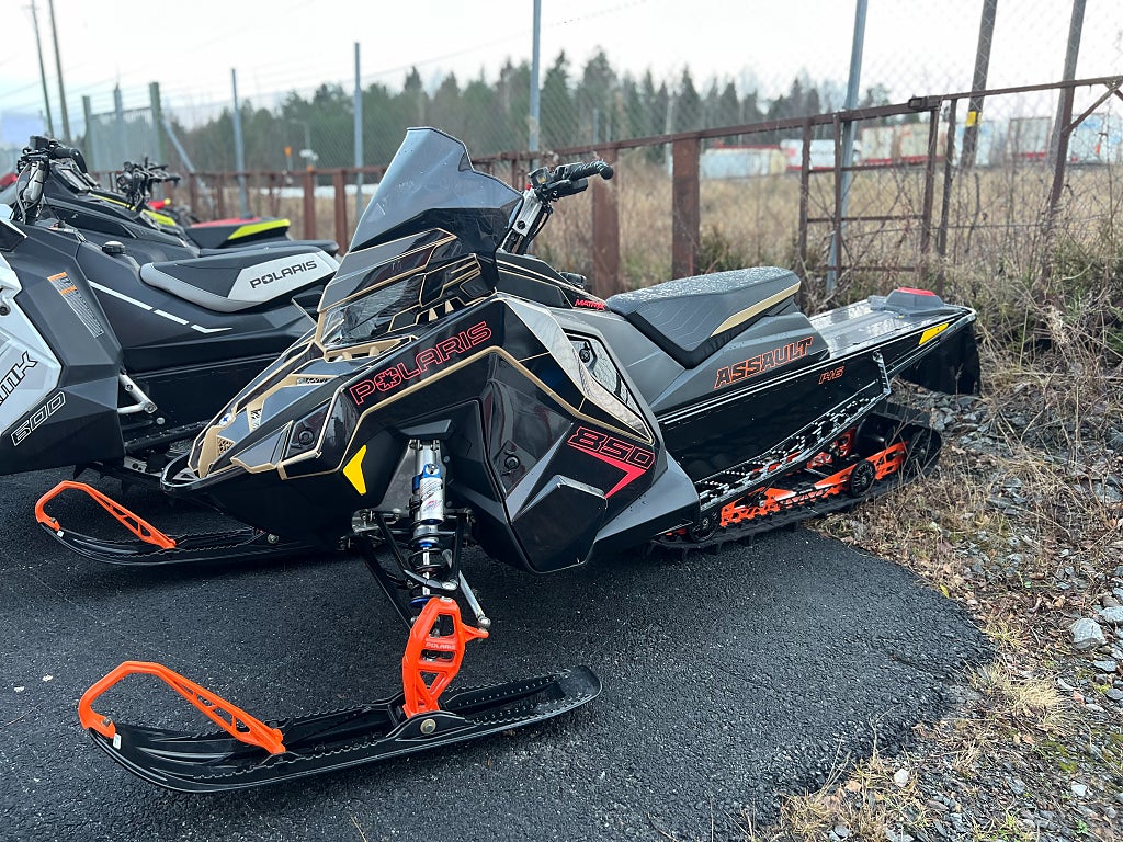 Polaris Switchback Assault 850 146 KÖP ONLINE