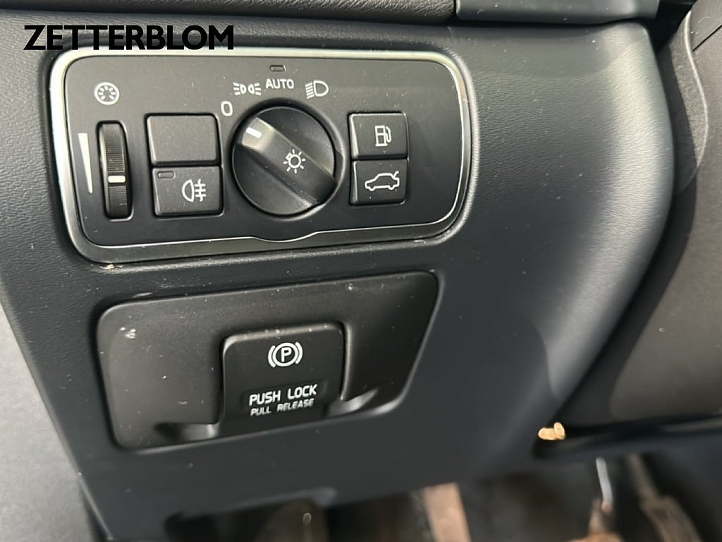 Kombi Volvo V60 15 av 19