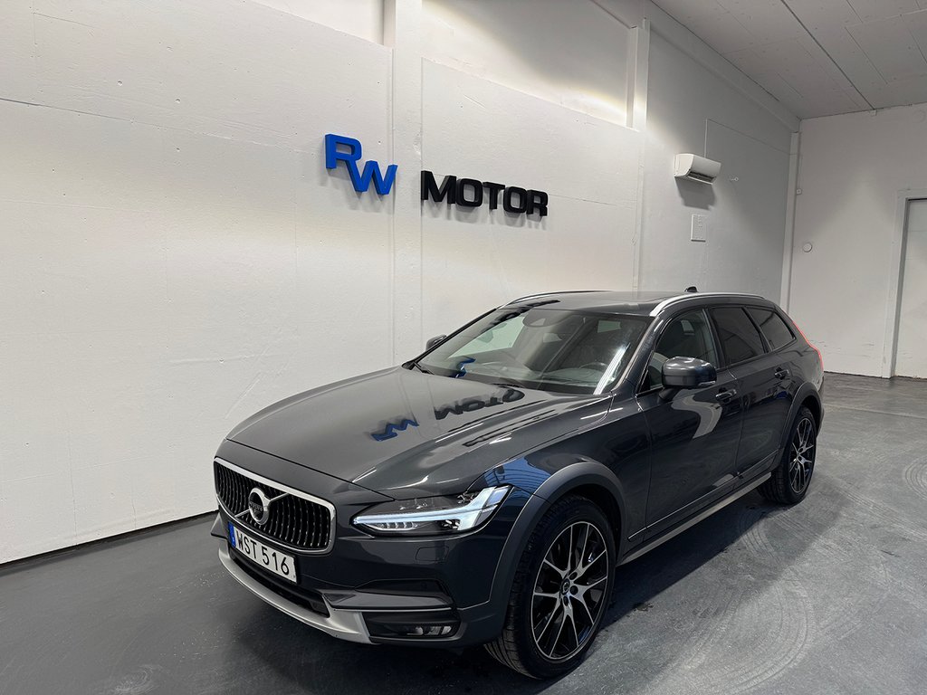 Volvo V90 Cross Country D4 AWD 200hk Polestar Pano B&W 360° 