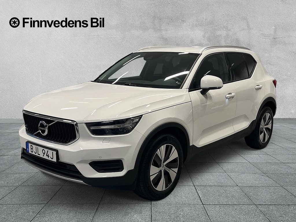 Volvo XC40 B4 FWD Bensin Mom Adv Navi Pro Edt