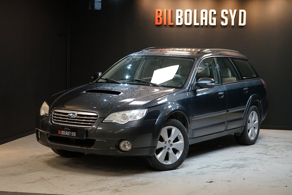 Subaru Outback 2.0 4WD//Panorama//Skinn//Elstol//Drag//