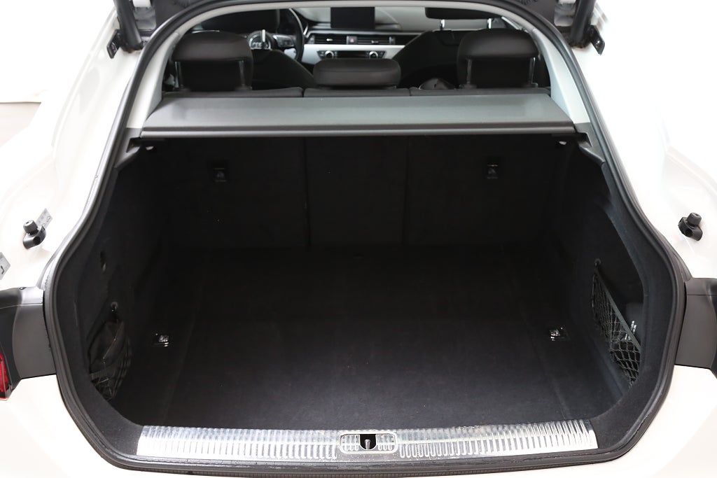 Audi A5 2,0 TFSI MHEV 190hk Sportback Sport Aut Värmare Drag