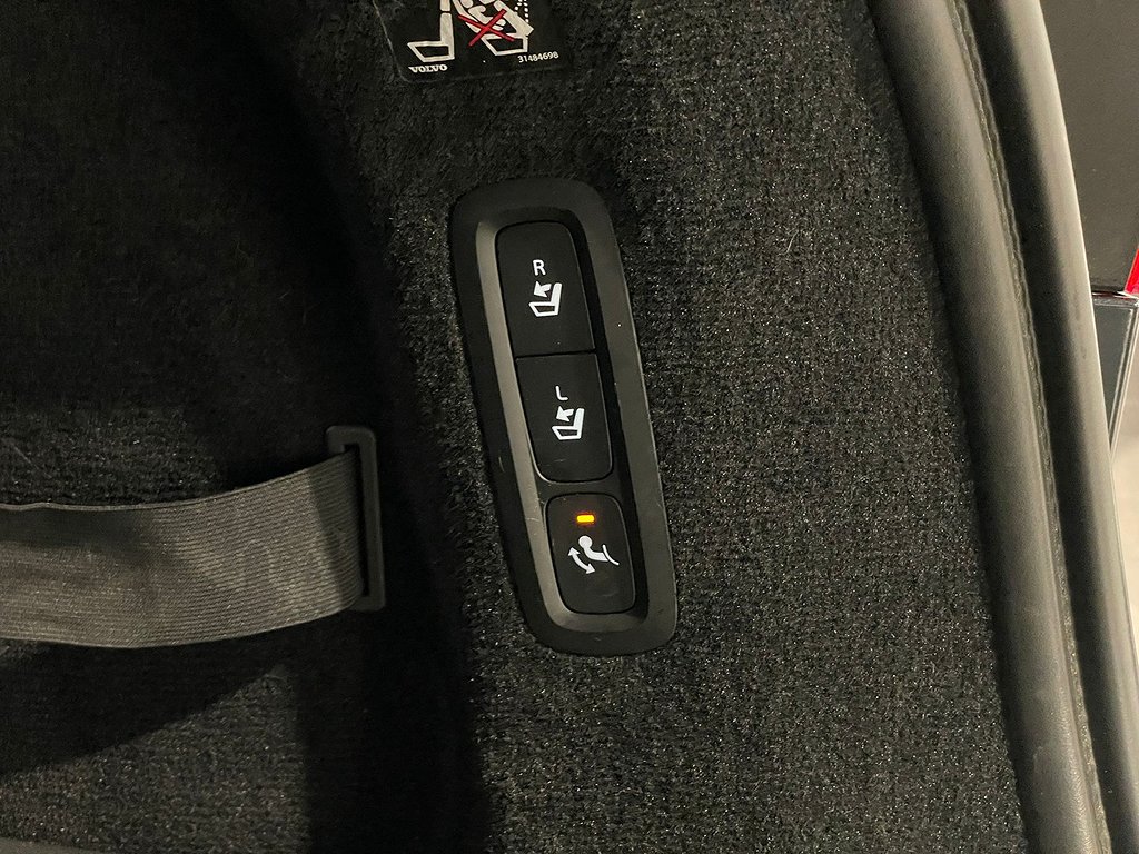 Volvo V90 Cross Country D4 AWD Momentum SKINN NAV VÄRMARE 2019