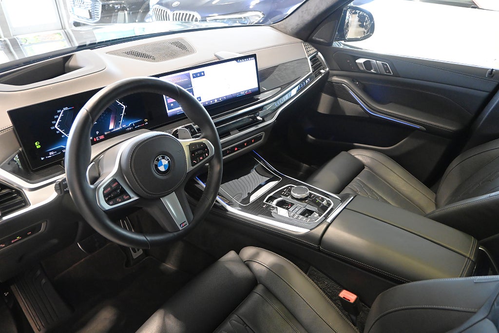 BMW X7 2025 - miniatyr 7