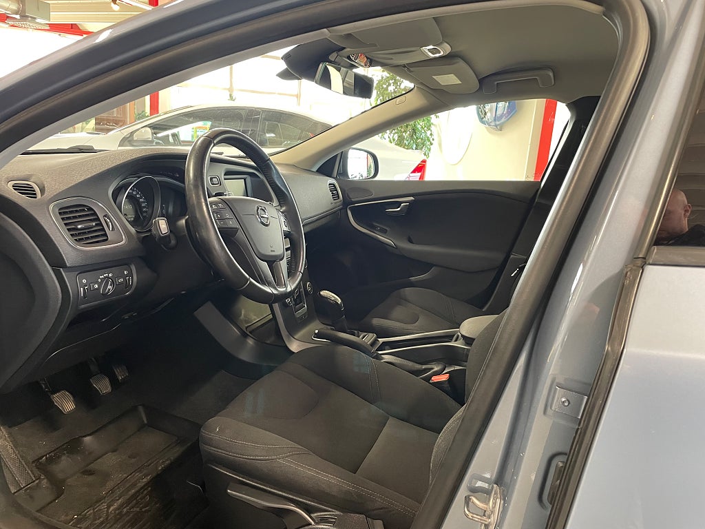 Volvo V40 2017 - miniatyr 7
