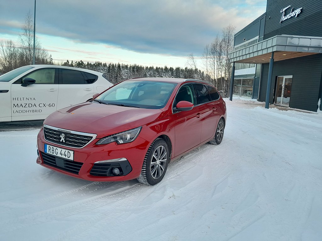 Peugeot 308 SW 1.2 AUT ALLURE (drag+mtrvärmare+vhjul)