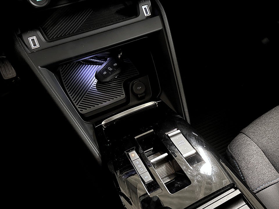 Bild på Citroën C4-X Shine 1.2 PT 130hk Aut B-KAMERA NAVI