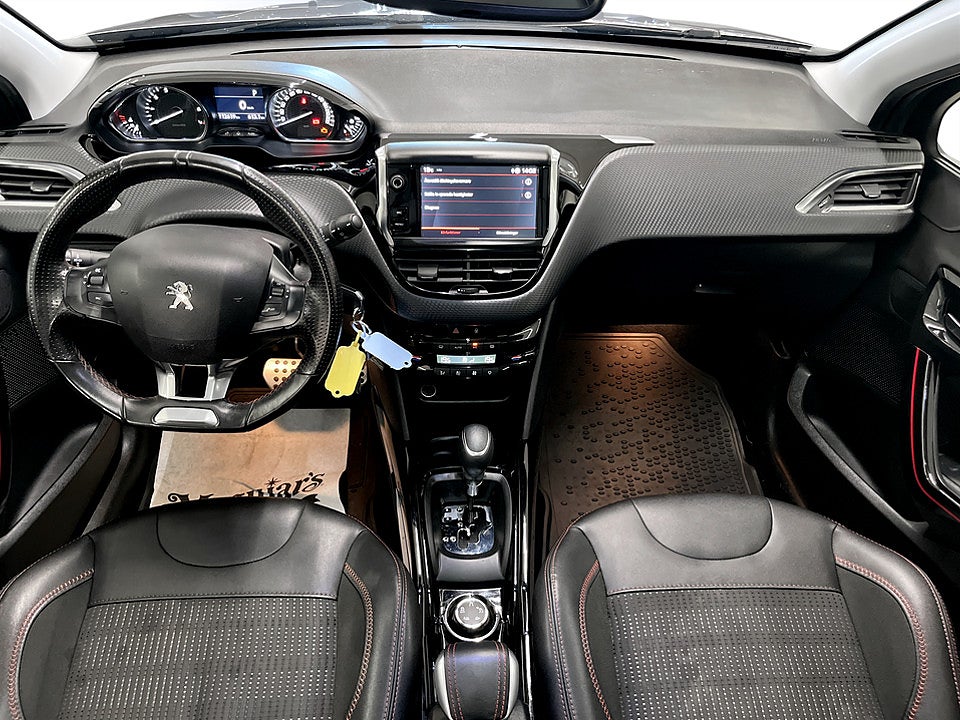 Bild på Peugeot 2008 GT-Line 1.2 PT 130hk Aut PANO BACKSENSORER
