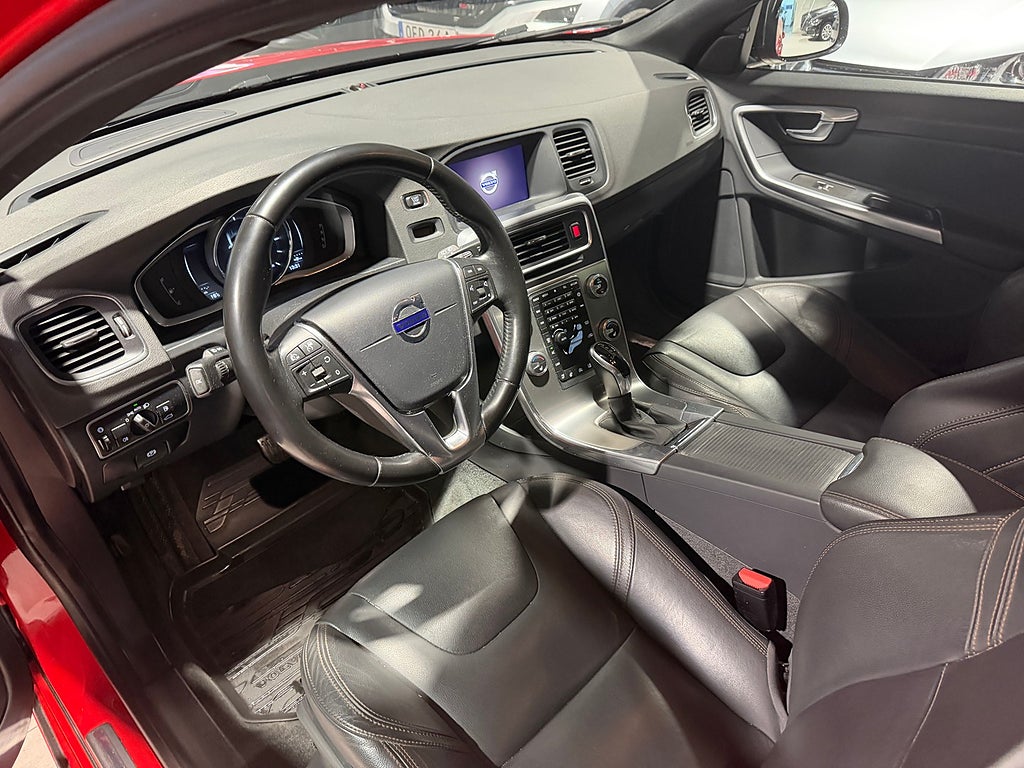 Volvo V60 Cross Country D4 Classic Summum AUT Drag VOC 2018