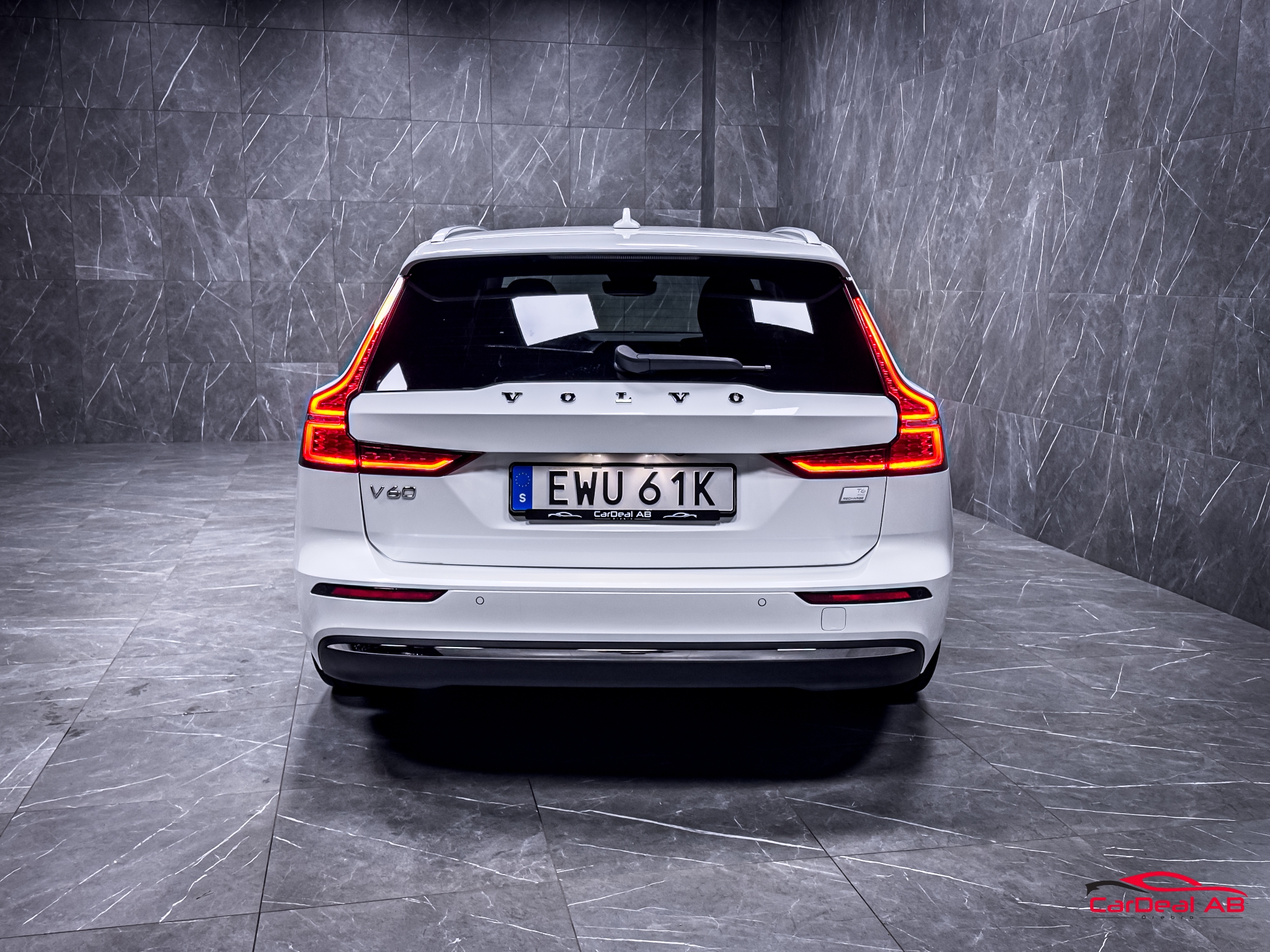 Volvo V60 Recharge T6 AWD Core Bright 2024, bild 6/10