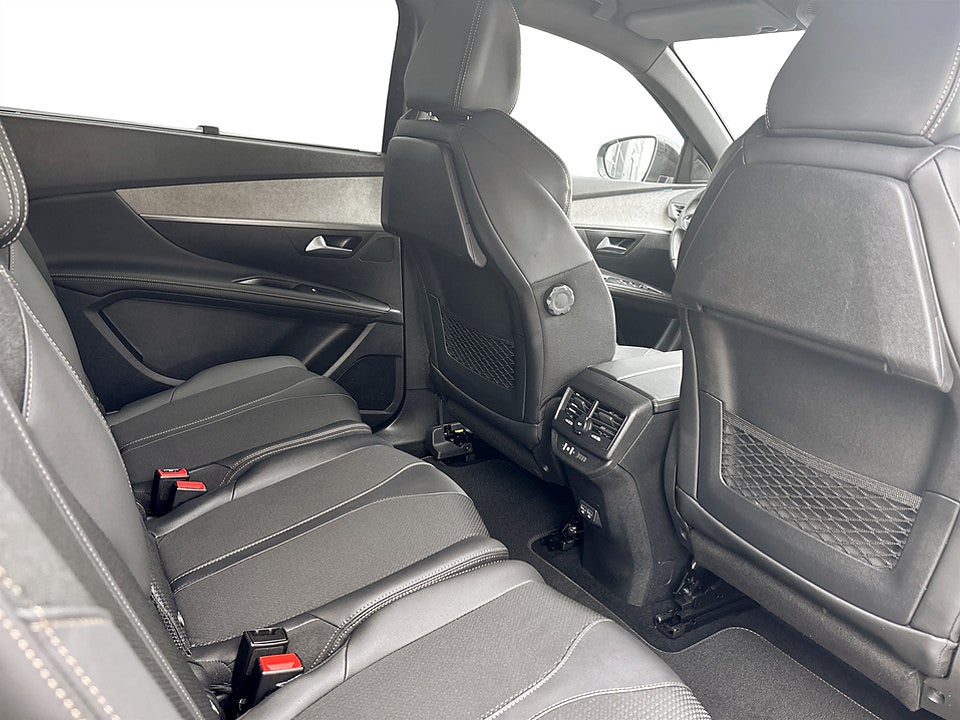 Bild på Peugeot 5008 GT 1.2 PT 130hk Aut 7-SITS B-KAMERA CARPLAY