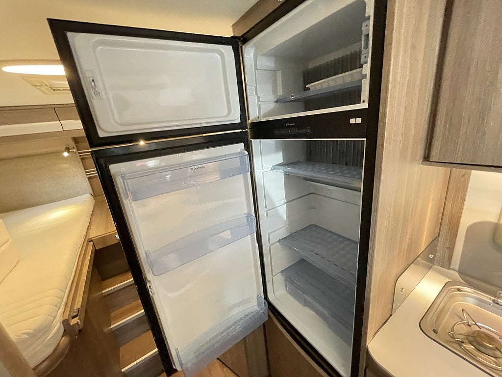 Kabe TMC 740 LGB /ALDE/B-körkort/Solcell/Långbäddar/Garage/Backkamera - Kabe