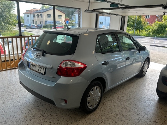 Toyota Auris 2010, bild 7/39