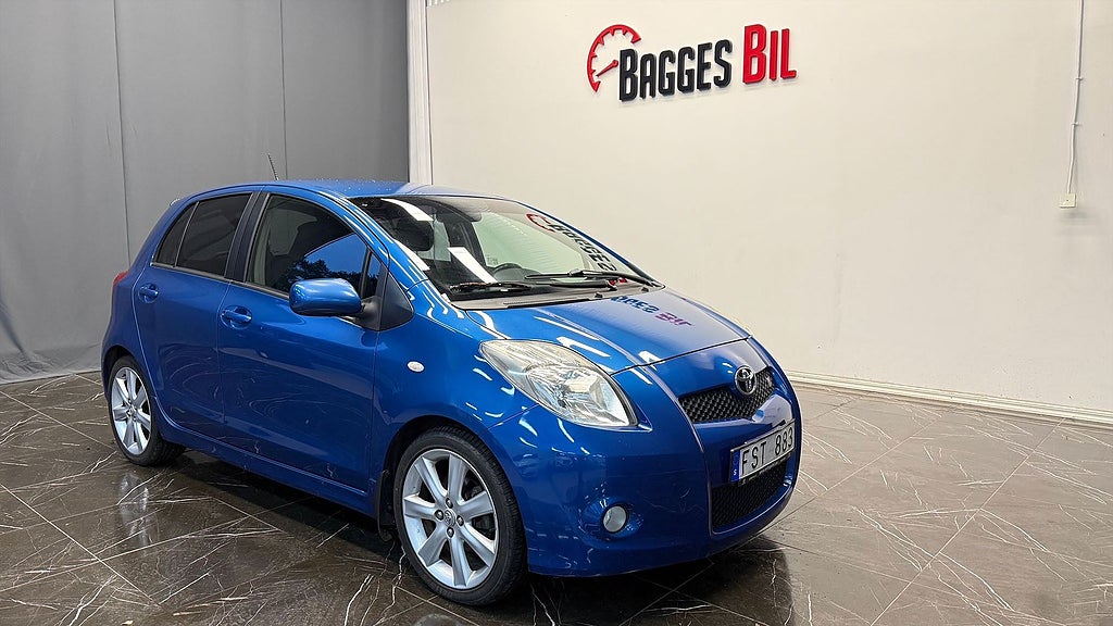 Toyota Yaris TS 5-dörrars Manuel 133hk | Ny servad
