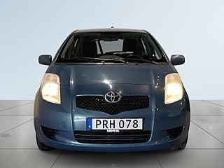 Toyota Yaris 5-dörrar 1.3 VVT-i MultiMode Motorvärmare Kamkedja SoV