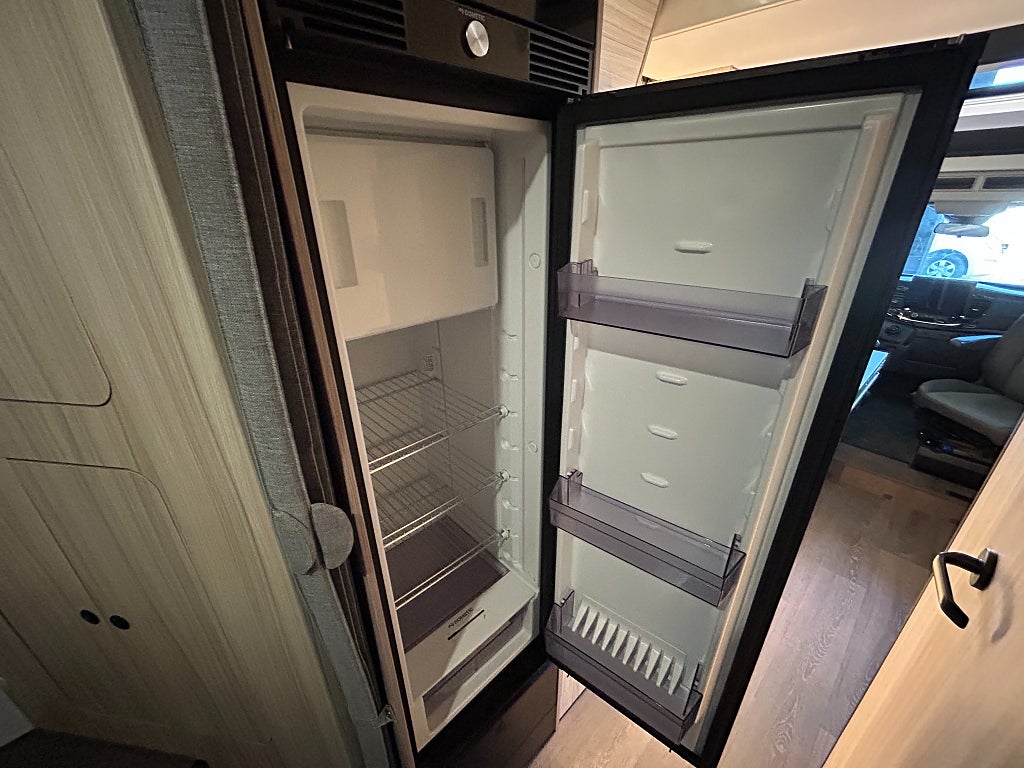 Sun Living s 72 DC / Clesana / Hyd-stöd / Aut / Taksäng - Sun Living