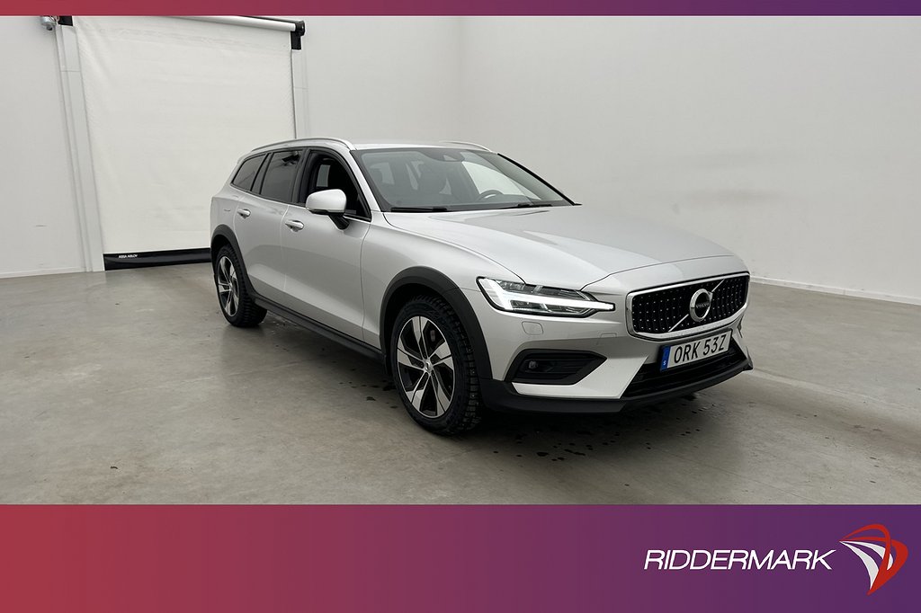 Volvo V60 Cross Country D4 AWD Momentum VOC B-Kamera D-Värm