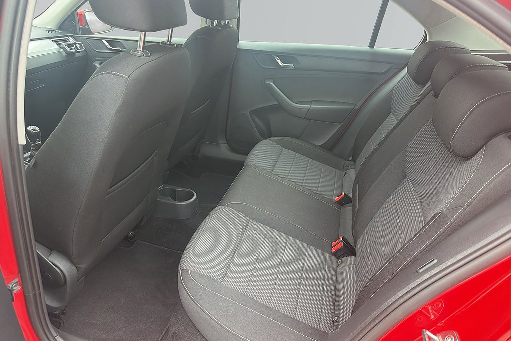 Skoda Rapid 2015