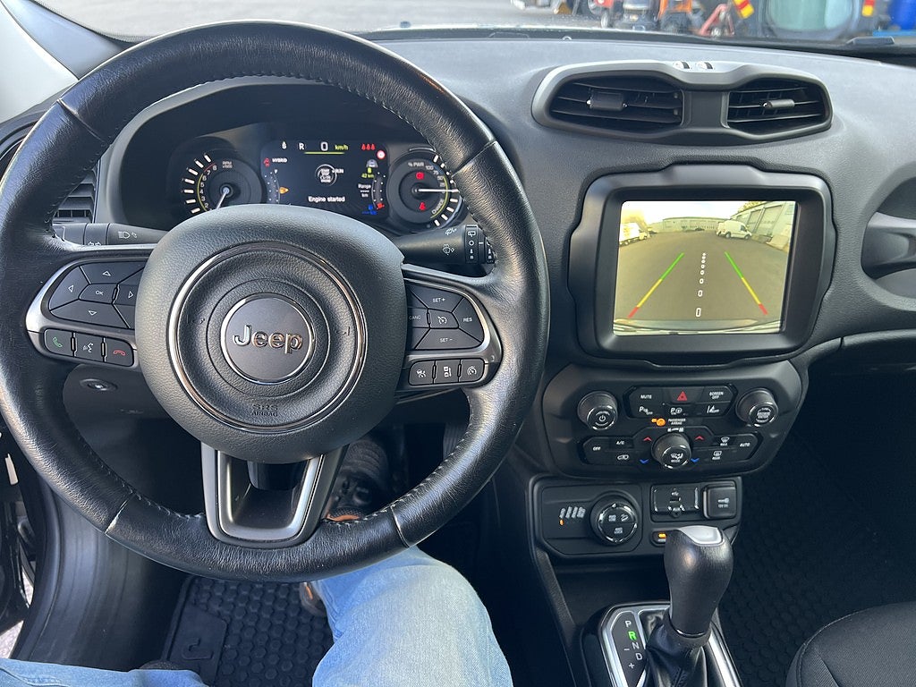Jeep Renegade  Renegade 4xe Automatisk, 190hk, bild 6