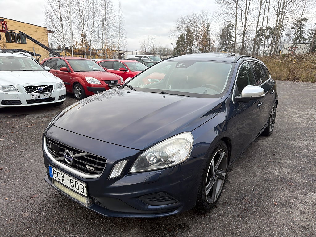 Volvo V60 D4 AWD R-Design Drag/Taklucka/Nav