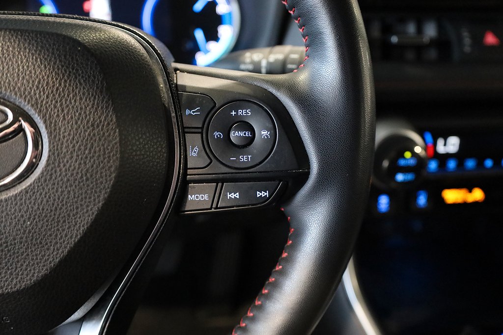 Toyota RAV4 Plug-in Hybrid E-CVT Active AWD Dragkrok Kamera 2022