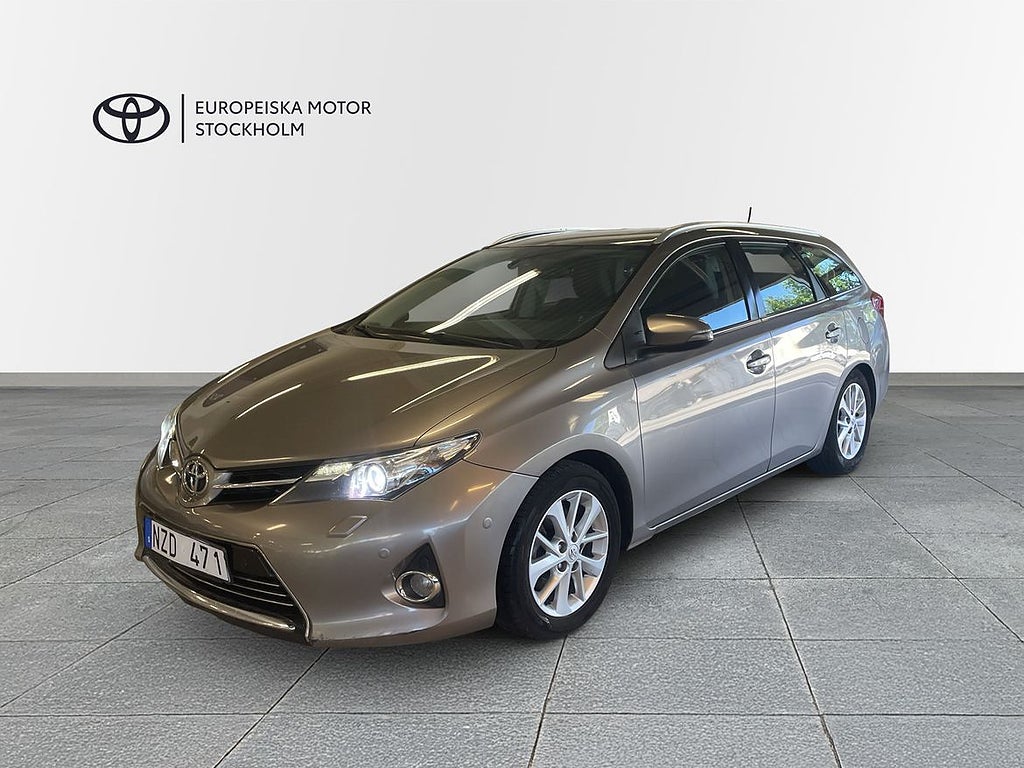 Toyota Auris 2.0 D-4D KOMBI EXECUTIVE - V-HJUL/DRAG/MOTOR...