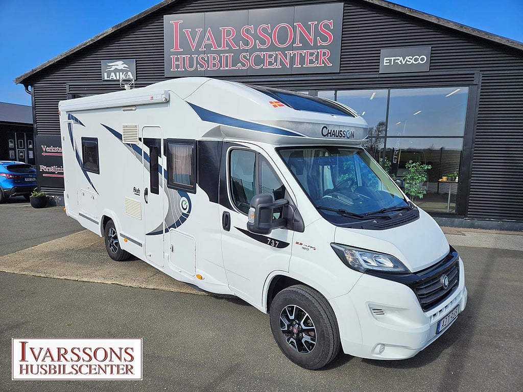 Chausson 737 Flash / Enkelsängar / Badrum bak / Dropdown-säng