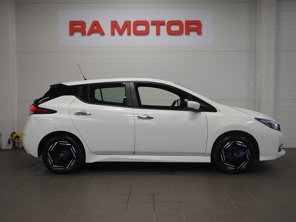 Nissan Leaf 40 kWh 150hk Acenta | Backkamera | Rattvärme | 2022