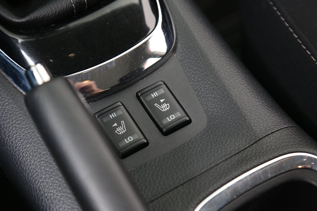 Nissan Pulsar 1,2 DIG-T 115hk Navi Kamera Keyless Nybesikt Drag 2018