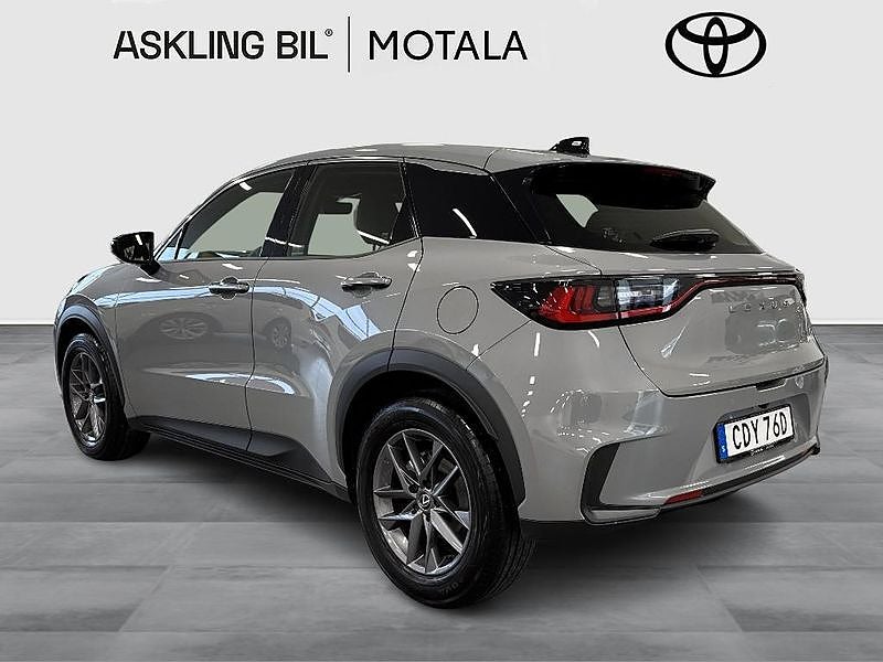 Lexus LBX 2025 - miniatyr 3