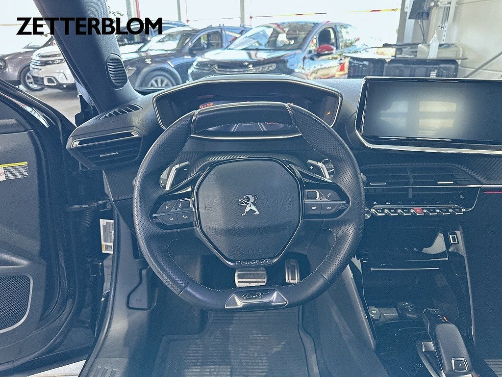 SUV Peugeot 2008 12 av 16