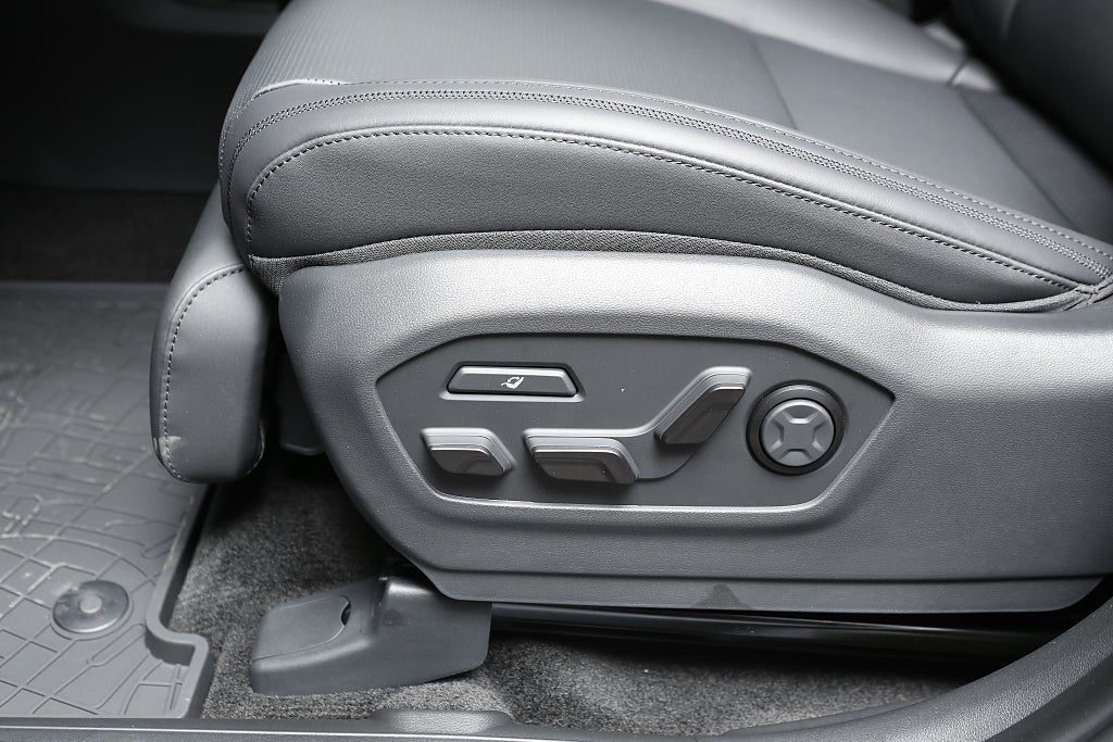 Hyundai Santa Fe PHEV AWD Calligraphy Line 6-sitsig | Dragkrok HUD 360° 2025