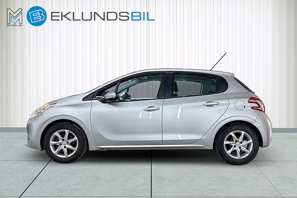 Peugeot 208 2013